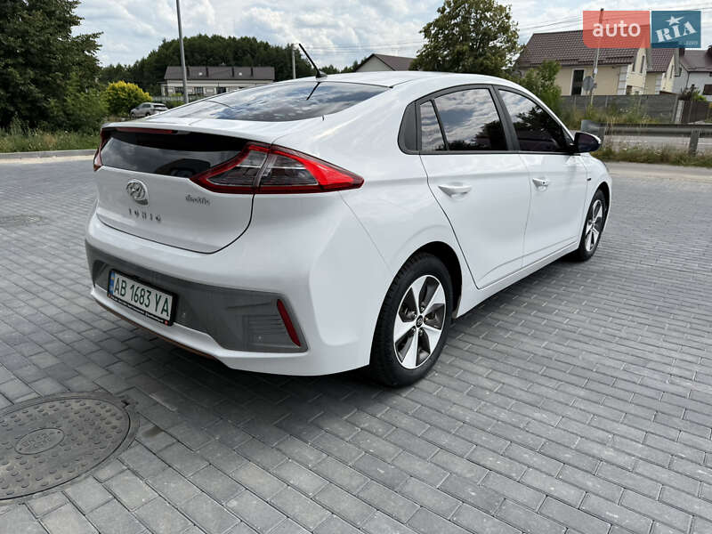 Хетчбек Hyundai Ioniq 2017 в Вінниці