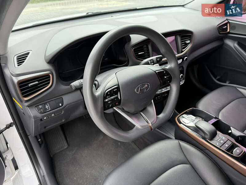 Хетчбек Hyundai Ioniq 2017 в Вінниці