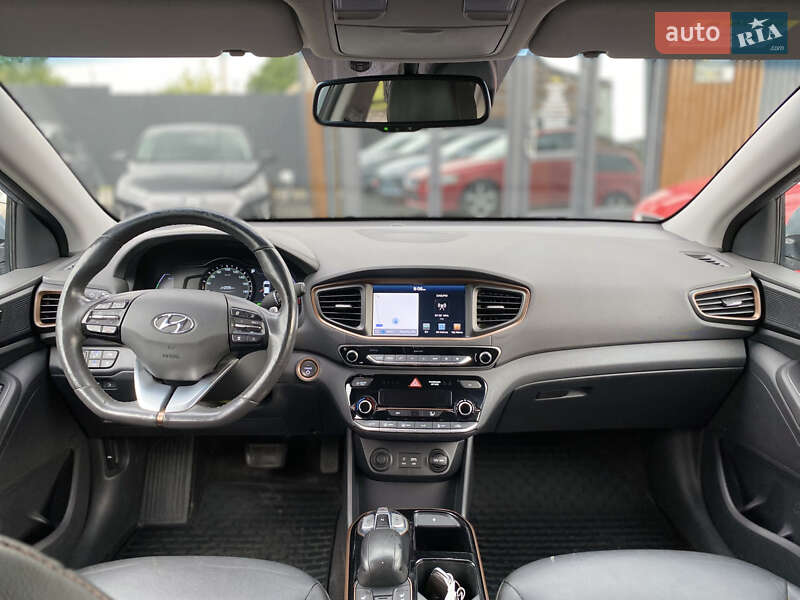 Хетчбек Hyundai Ioniq 2017 в Луцьку