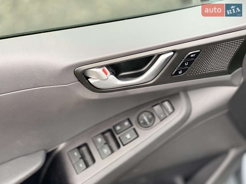 Хетчбек Hyundai Ioniq 2017 в Луцьку