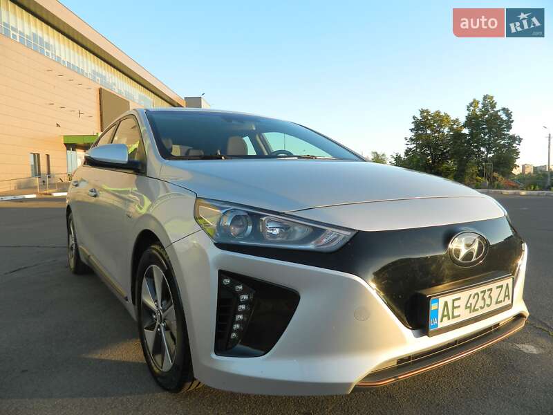 Хетчбек Hyundai Ioniq 2018 в Кривому Розі фото 2 Хетчбек Hyundai Ioniq 2018 в Кривому Розі