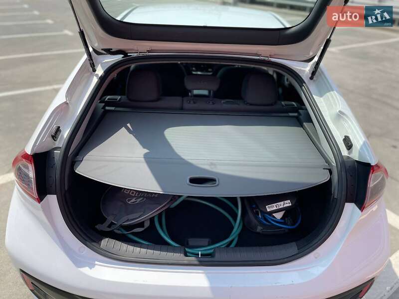 Хетчбек Hyundai Ioniq 2018 в Києві