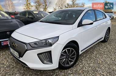 Лифтбек Hyundai Ioniq 2021 в Киеве