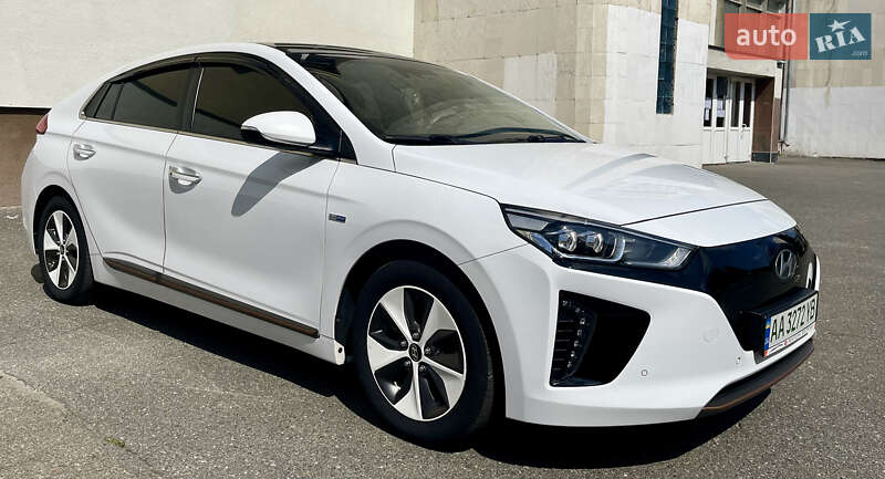 Хэтчбек Hyundai Ioniq 2018 в Киеве