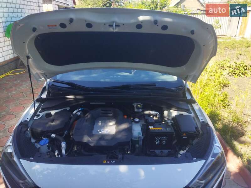Хэтчбек Hyundai Ioniq 2018 в Первомайске фото 13 Хэтчбек Hyundai Ioniq 2018 в Первомайске