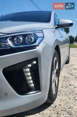 Лифтбек Hyundai Ioniq 2019 в Ровно