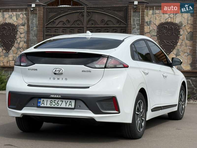 Ліфтбек Hyundai Ioniq 2021 в Києві