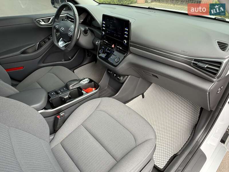 Ліфтбек Hyundai Ioniq 2021 в Києві