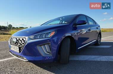 Лифтбек Hyundai Ioniq 2020 в Киеве