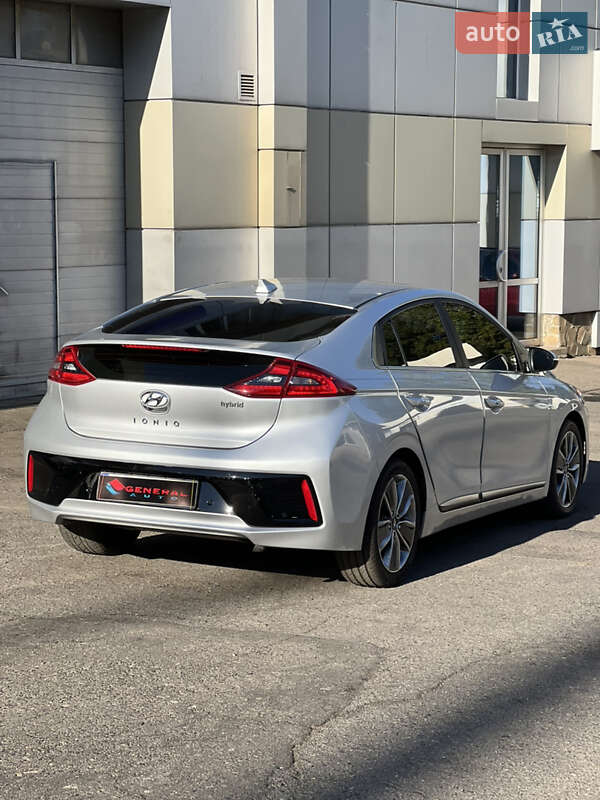Хэтчбек Hyundai Ioniq 2018 в Одессе