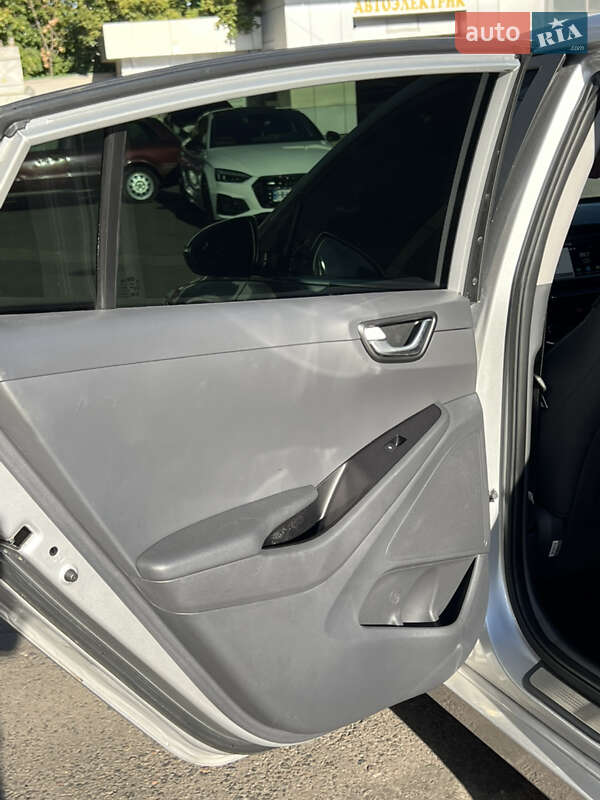 Хэтчбек Hyundai Ioniq 2018 в Одессе