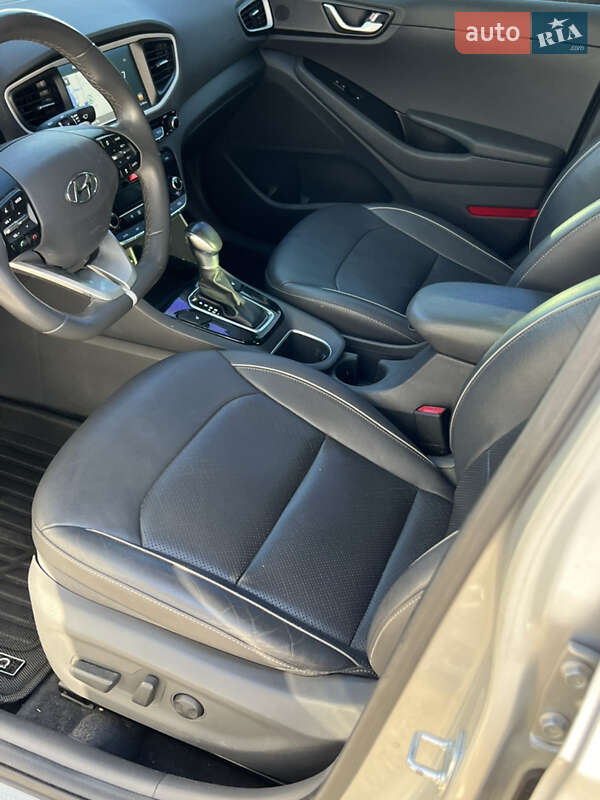 Хэтчбек Hyundai Ioniq 2018 в Одессе