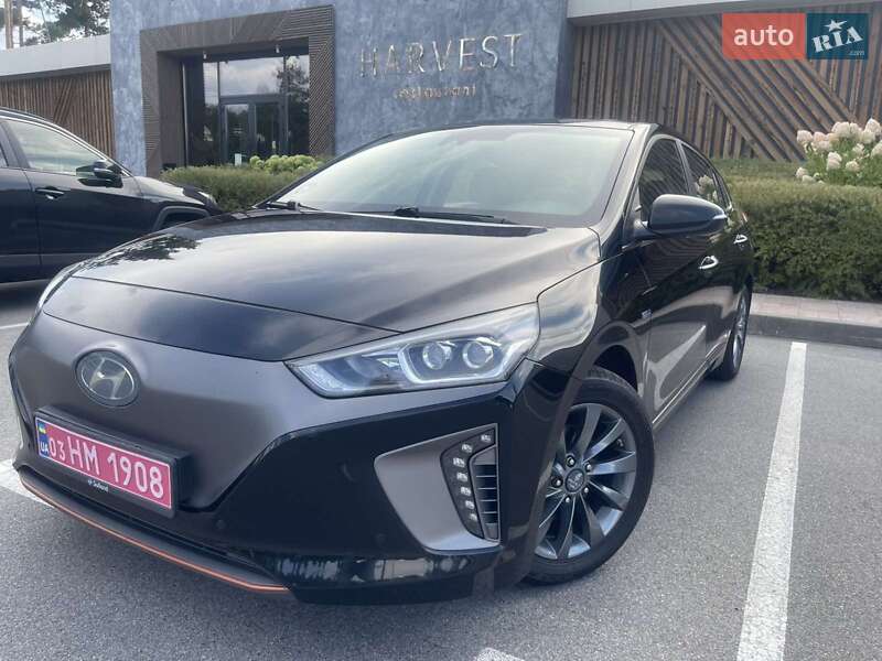 Хэтчбек Hyundai Ioniq 2017 в Киеве