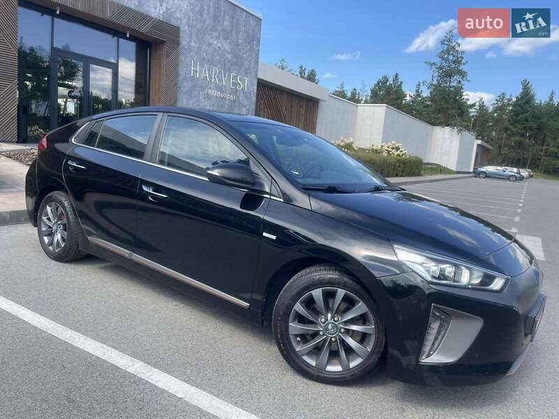 Хэтчбек Hyundai Ioniq 2017 в Киеве