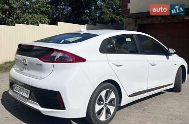 Лифтбек Hyundai Ioniq 2019 в Черновцах