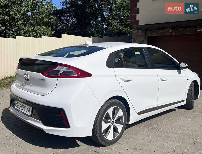 Ліфтбек Hyundai Ioniq 2019 в Чернівцях