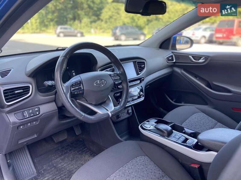 Хетчбек Hyundai Ioniq 2017 в Рівному