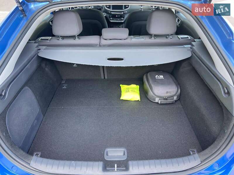 Хетчбек Hyundai Ioniq 2017 в Рівному