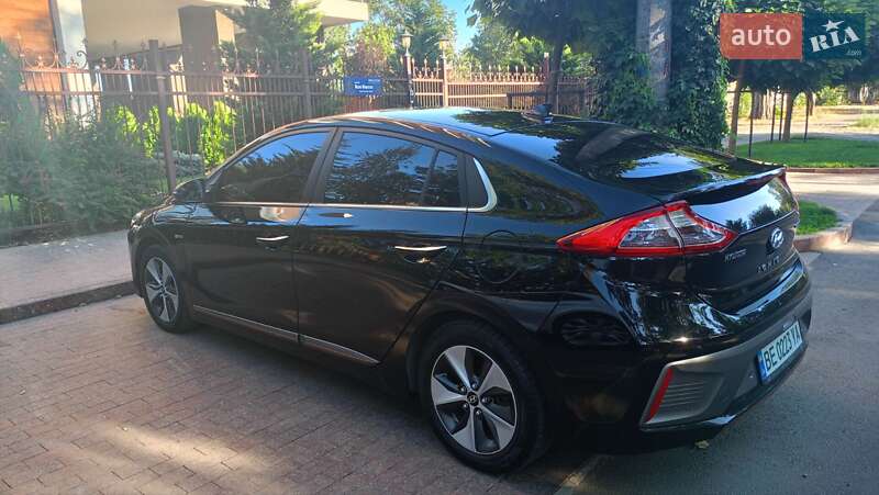 Хетчбек Hyundai Ioniq 2016 в Миколаєві
