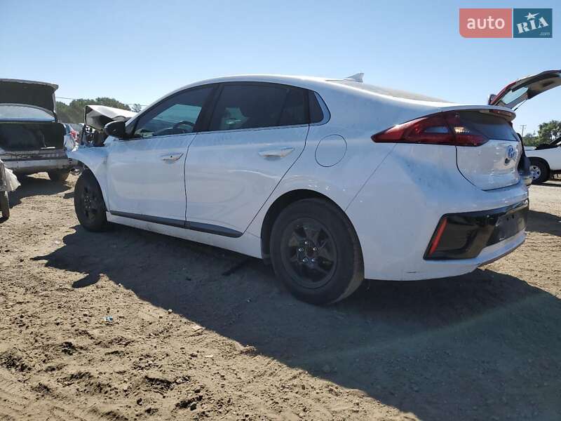 Хэтчбек Hyundai Ioniq 2017 в Одессе фото 3 Хэтчбек Hyundai Ioniq 2017 в Одессе