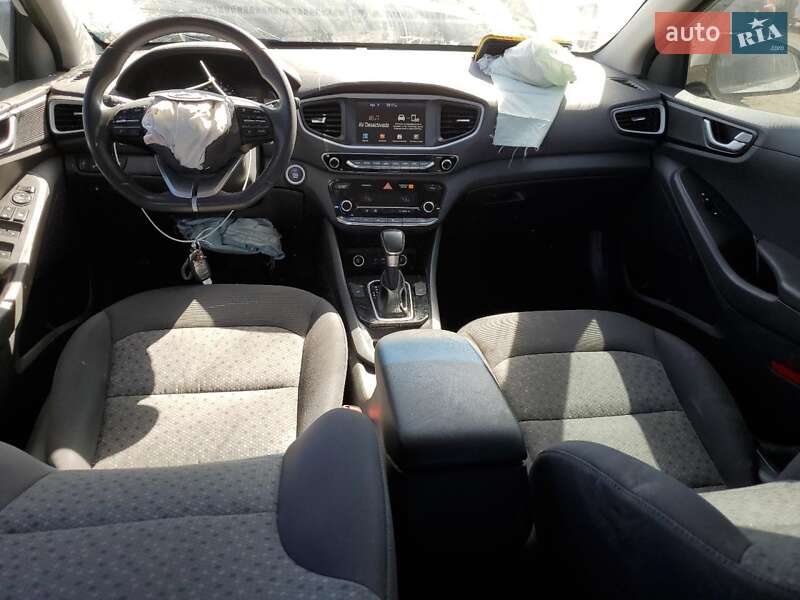 Хэтчбек Hyundai Ioniq 2017 в Одессе фото 8 Хэтчбек Hyundai Ioniq 2017 в Одессе
