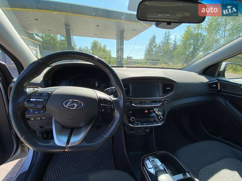 Хэтчбек Hyundai Ioniq 2017 в Косове