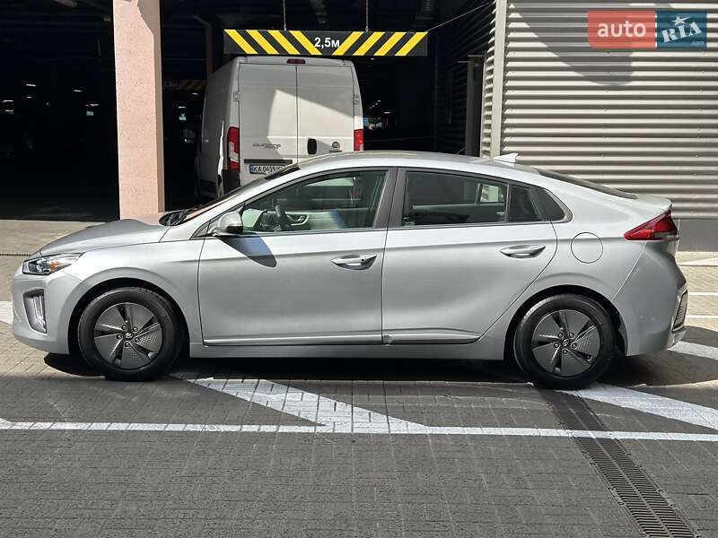 Ліфтбек Hyundai Ioniq 2020 в Києві