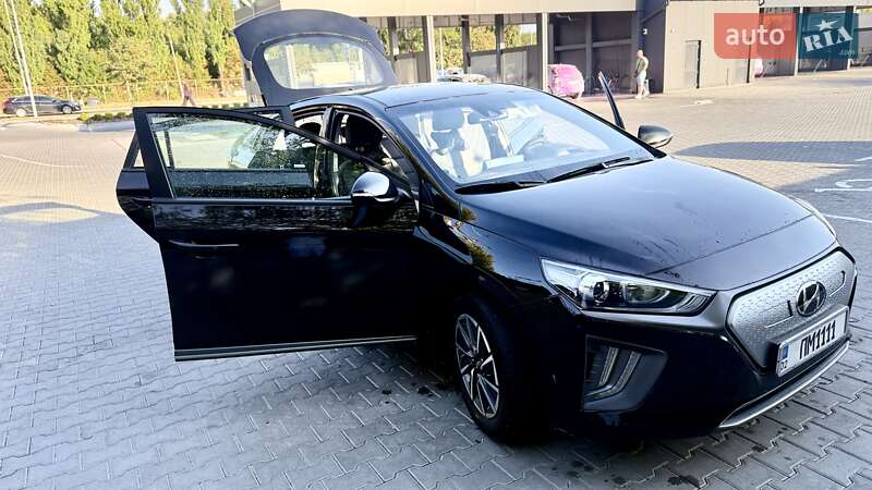 Лифтбек Hyundai Ioniq 2021 в Виннице