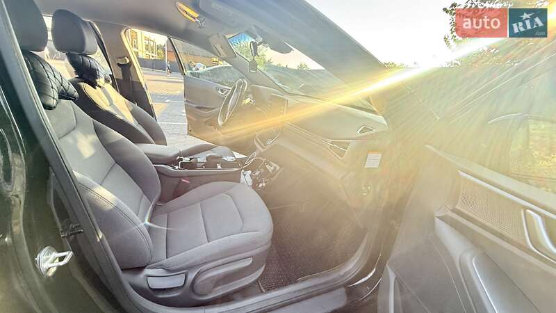 Лифтбек Hyundai Ioniq 2021 в Виннице