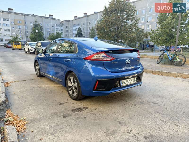 Хетчбек Hyundai Ioniq 2018 в Вараші