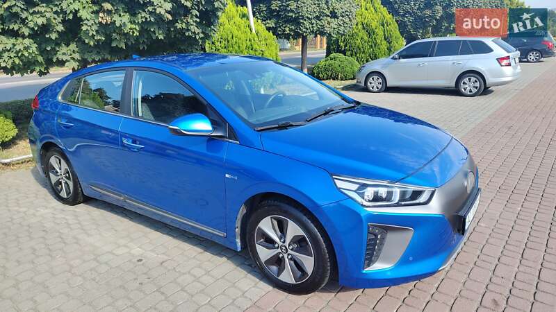 Хетчбек Hyundai Ioniq 2016 в Ужгороді