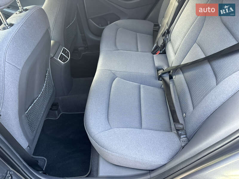 Лифтбек Hyundai Ioniq 2020 в Кобеляках