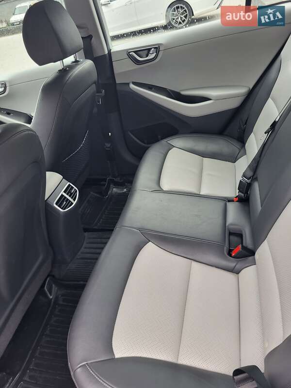 Лифтбек Hyundai Ioniq 2020 в Львове