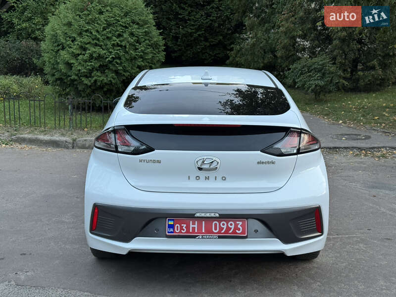 Лифтбек Hyundai Ioniq 2020 в Киеве фото 4 Лифтбек Hyundai Ioniq 2020 в Киеве