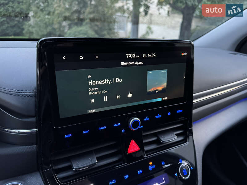 Лифтбек Hyundai Ioniq 2020 в Киеве фото 24 Лифтбек Hyundai Ioniq 2020 в Киеве