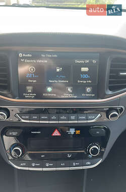 Хэтчбек Hyundai Ioniq 2017 в 