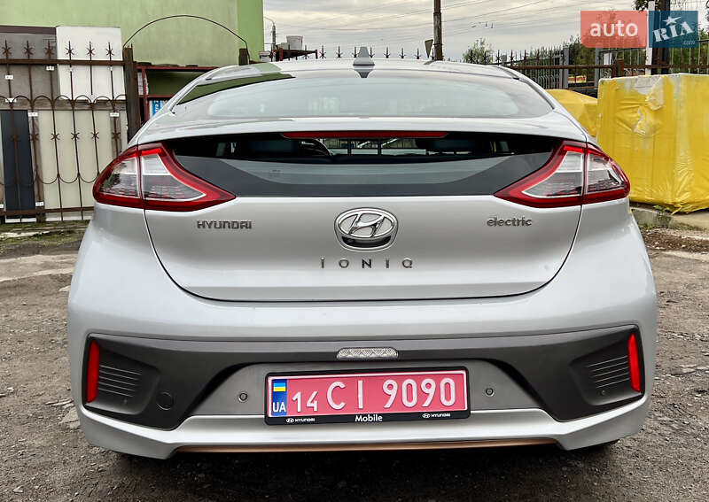 Хэтчбек Hyundai Ioniq 2017 в Луцке фото 22 Хэтчбек Hyundai Ioniq 2017 в Луцке