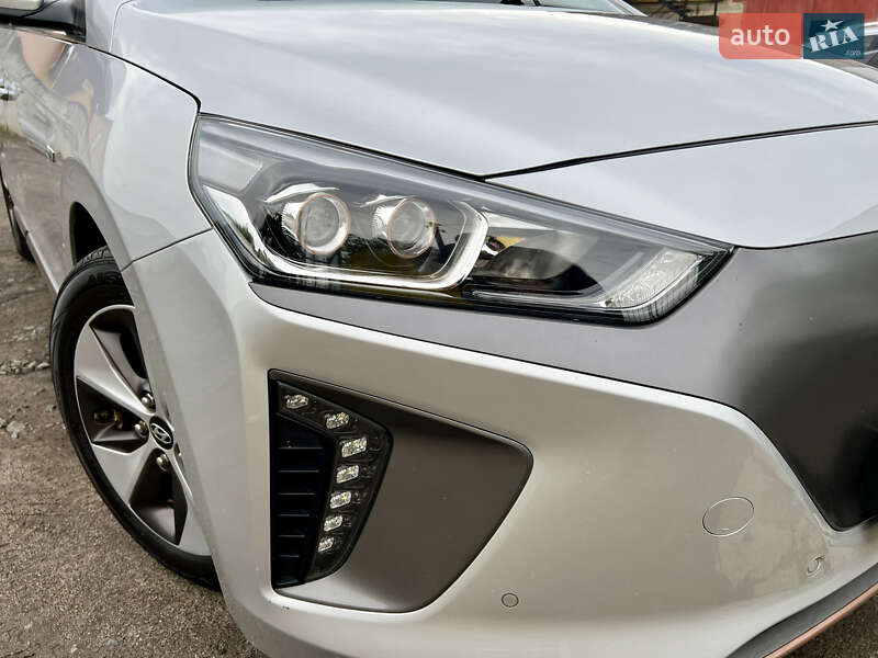 Хэтчбек Hyundai Ioniq 2017 в Луцке фото 32 Хэтчбек Hyundai Ioniq 2017 в Луцке