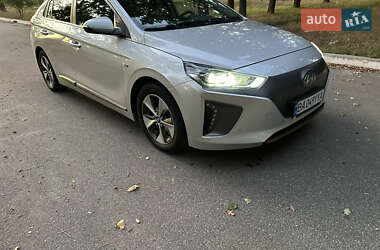 Хетчбек Hyundai Ioniq 2017 в Кропивницькому