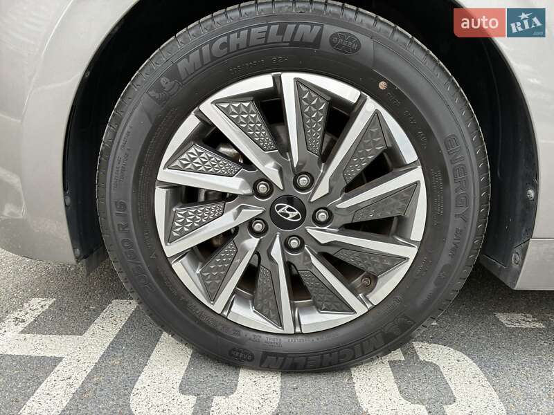 Ліфтбек Hyundai Ioniq 2020 в Києві