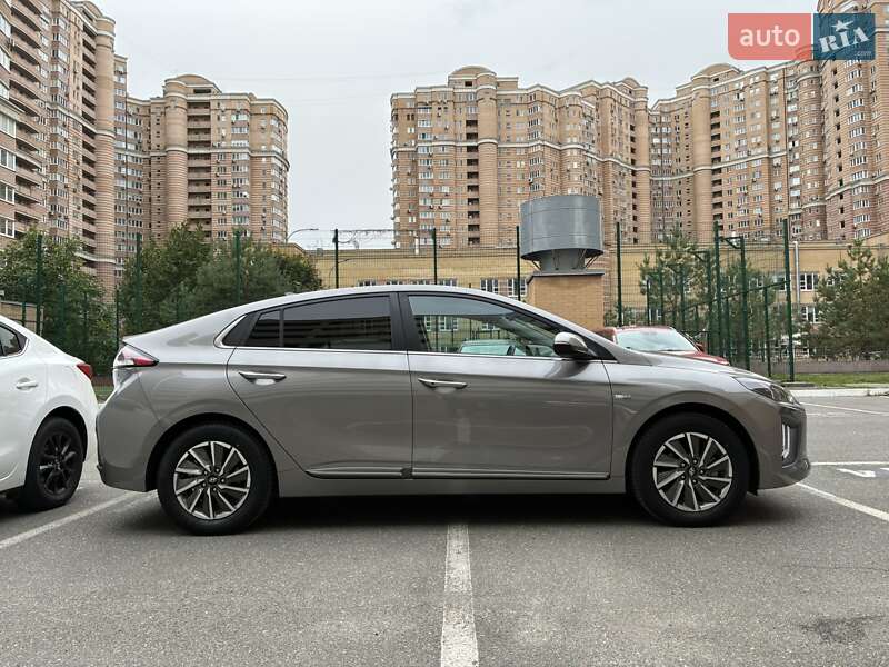 Ліфтбек Hyundai Ioniq 2020 в Києві