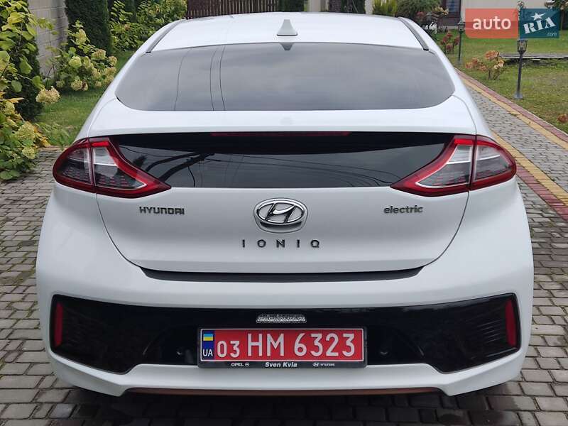 Хетчбек Hyundai Ioniq 2018 в Луцьку фото 4 Хетчбек Hyundai Ioniq 2018 в Луцьку