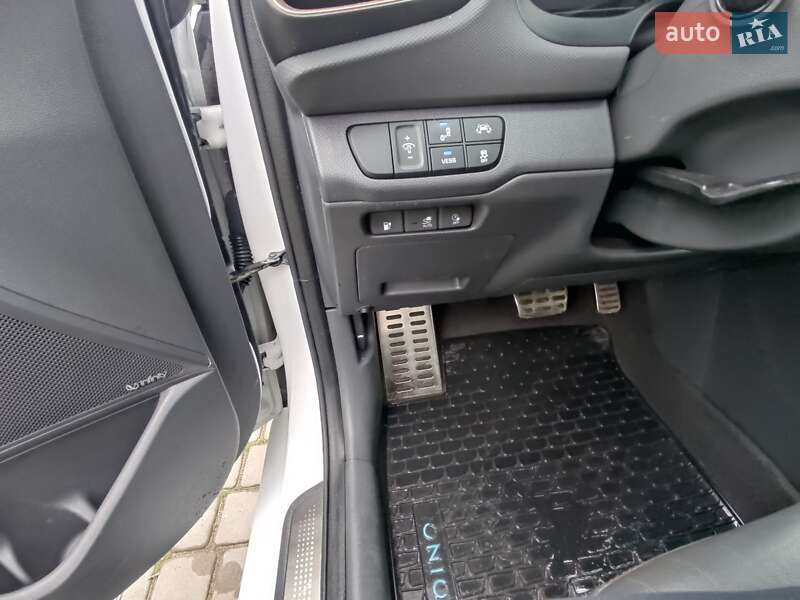 Хетчбек Hyundai Ioniq 2018 в Луцьку фото 13 Хетчбек Hyundai Ioniq 2018 в Луцьку
