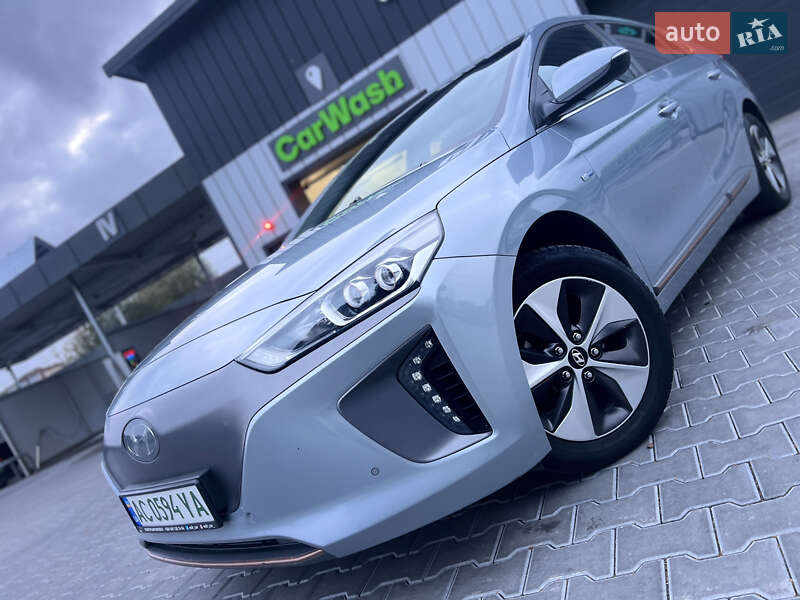 Хетчбек Hyundai Ioniq 2016 в Володимирі