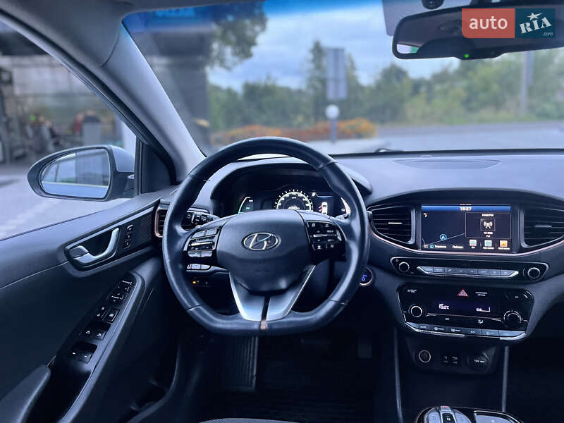 Хетчбек Hyundai Ioniq 2016 в Володимирі
