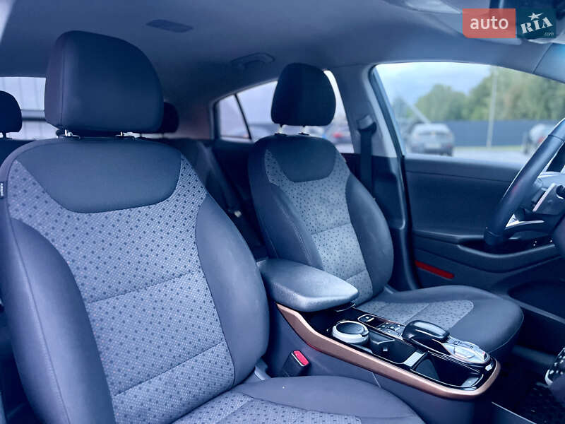 Хетчбек Hyundai Ioniq 2016 в Володимирі