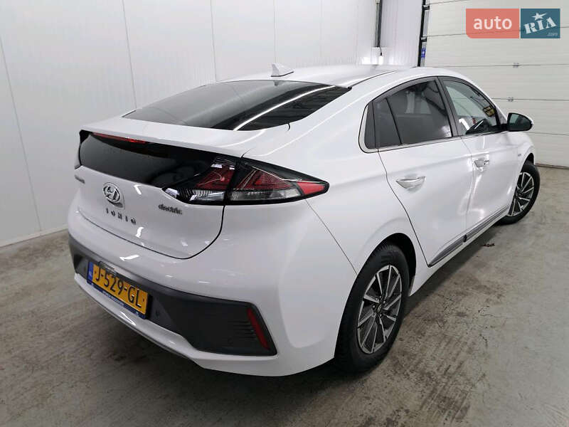 Лифтбек Hyundai Ioniq 2020 в Кропивницком фото 30 Лифтбек Hyundai Ioniq 2020 в Кропивницком