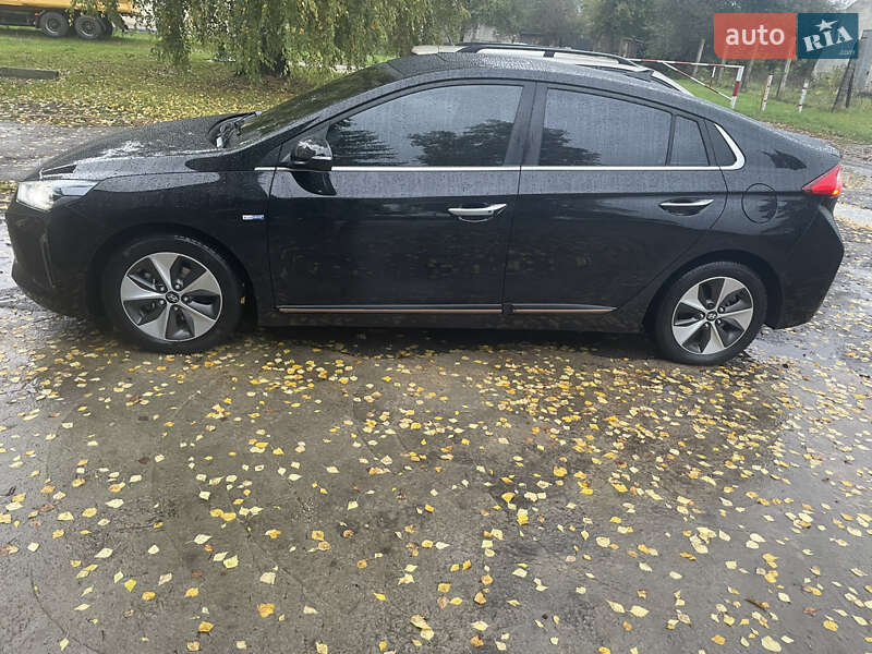 Хэтчбек Hyundai Ioniq 2017 в Житомире