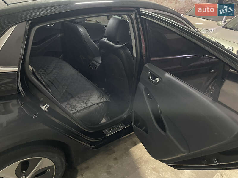 Хэтчбек Hyundai Ioniq 2017 в Житомире