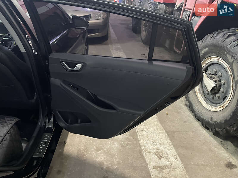 Хэтчбек Hyundai Ioniq 2017 в Житомире